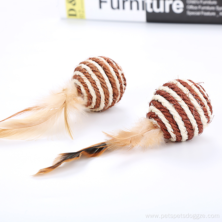 Feather sisal ball interactive cat toy