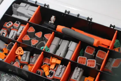 DEUTSCH DT WATERPROOF CONNECTOR BOX SET KIT