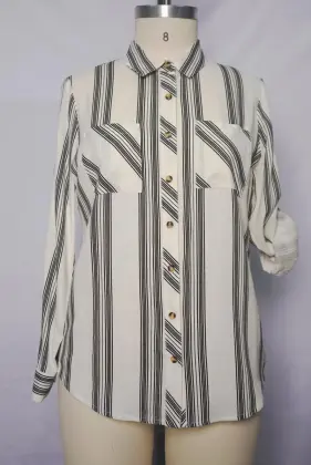 Linen women's casual shirt with pocket