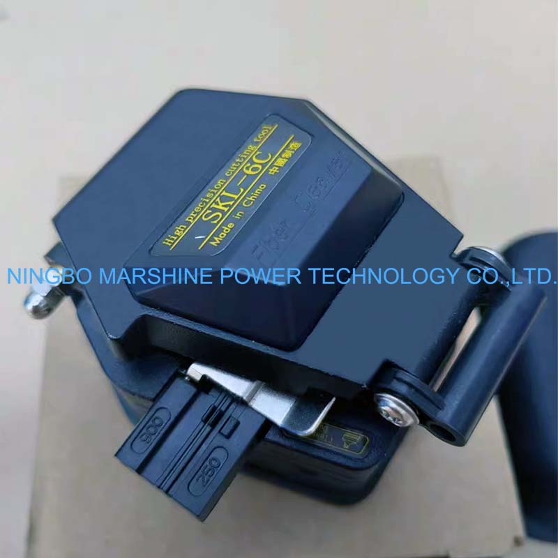 Fiber Optic Cleaver