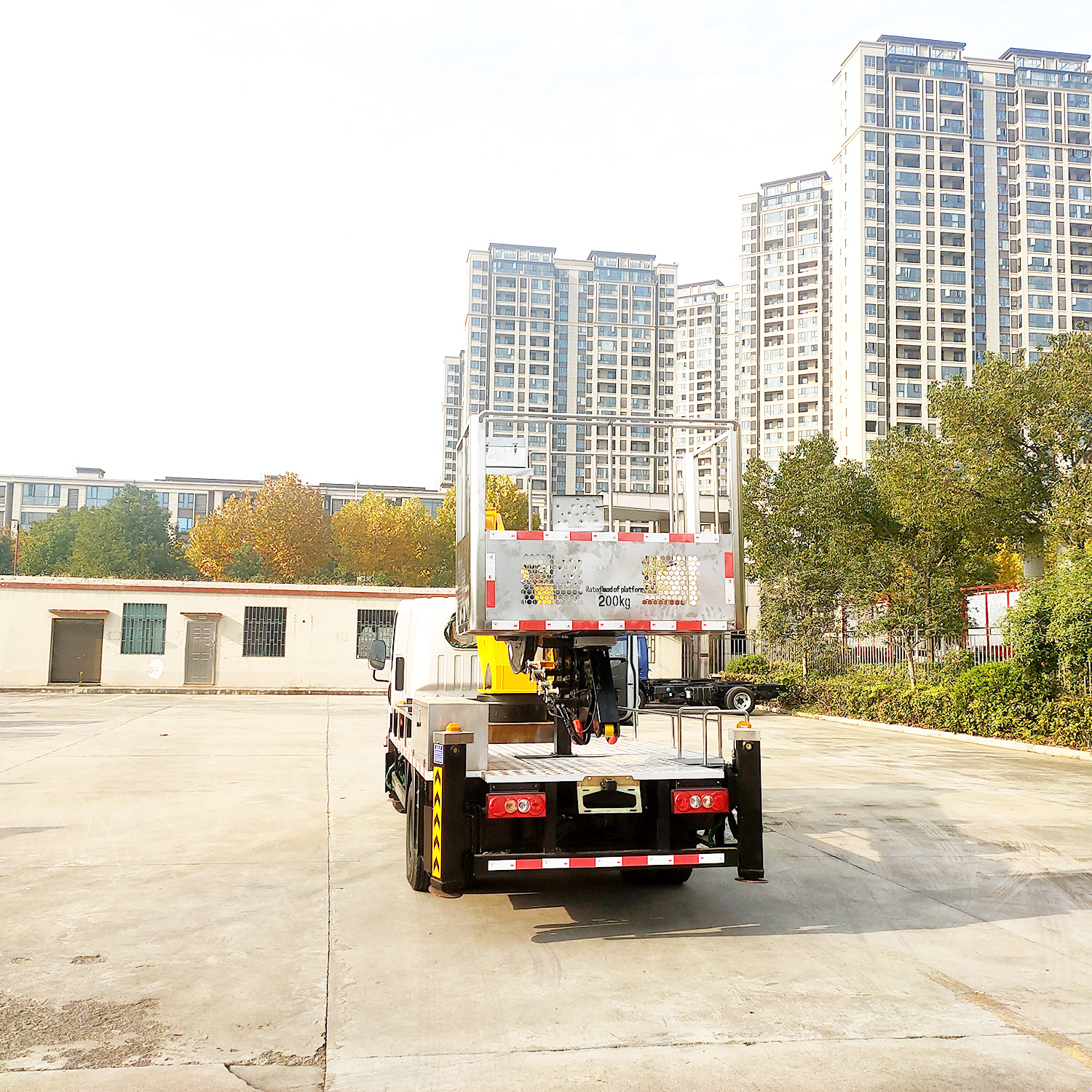 JMC 16m Telescopic Boom Lift Truck