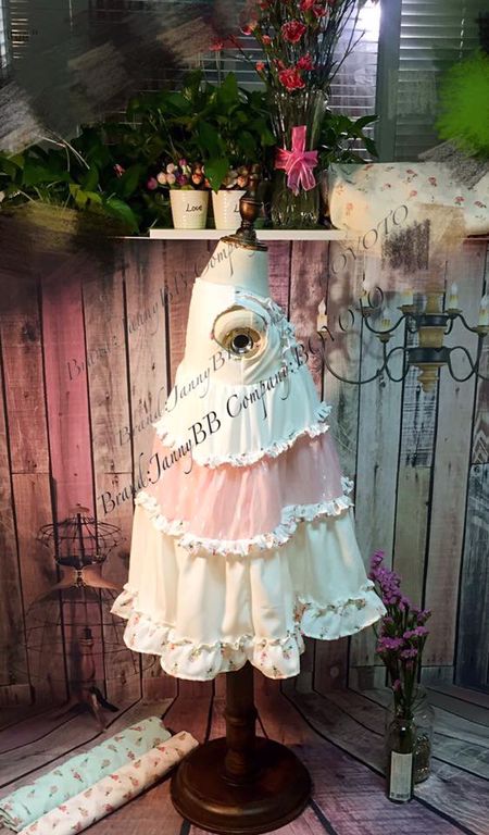 white cake dress