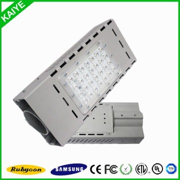 5 Years Warranty Solar LED street light, Street Light LED, roadway lighting lamps LED street light                
                                    Quality Assured