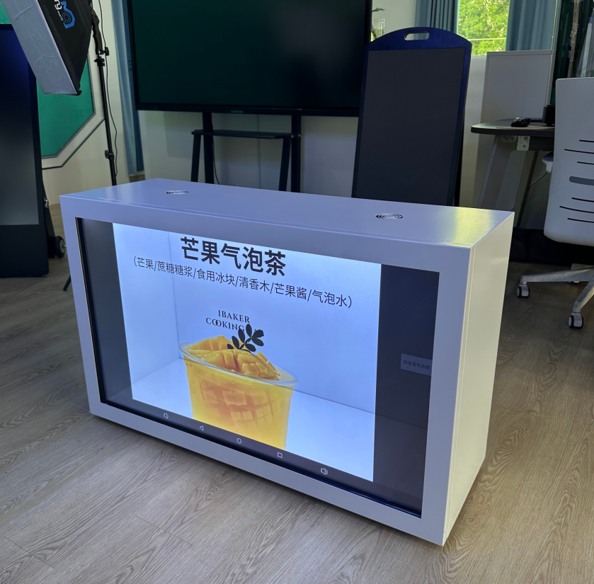 Uzaktan otomotiv showroom içerik yönetimi için Cloud CMS