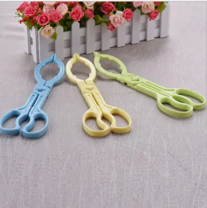 BPA free plastic baby feeding bottle clip Plastic Clamp wholesale