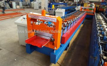 Hydraulische zelfborgende metalen dakrol die machine vormt