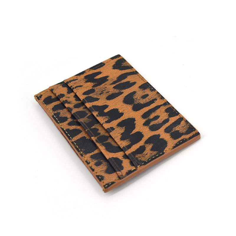 Soporte de tarjetas de cuero leopardo con elegante