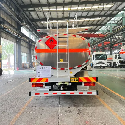 FAW 6X2 Oil Tank Truck 25000 Liters Tanker Truck