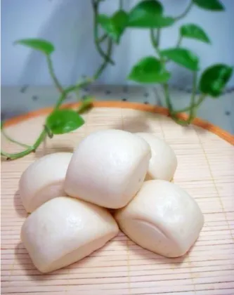 CHINESE FOOD milk steamed bread
