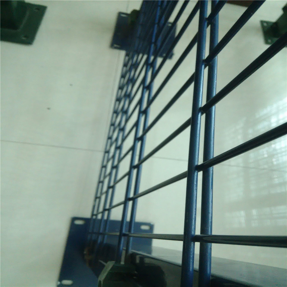 Hot Sale High Quality Double Horizontal Wire Fence