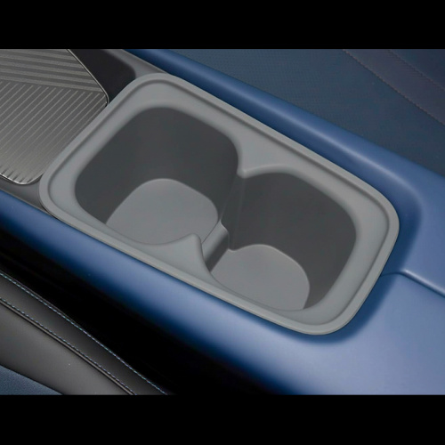 Функциональные компоненты интерьера автомобиля на новой энергии