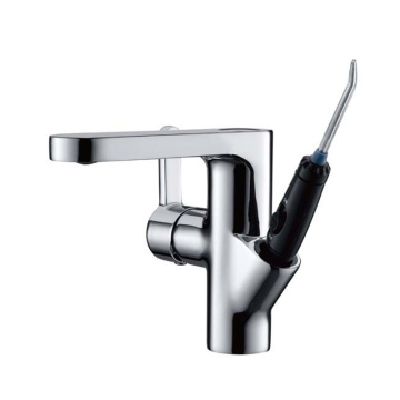 Brass Basin Faucet na naka-mount sa Medical Deck