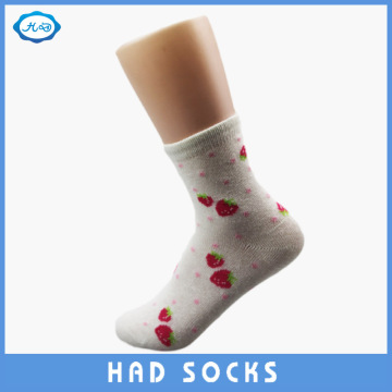Wholsale children cotton strawberry tube socks