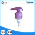 Розовый пластиковый насос для лосьона с изогнутой ручкой