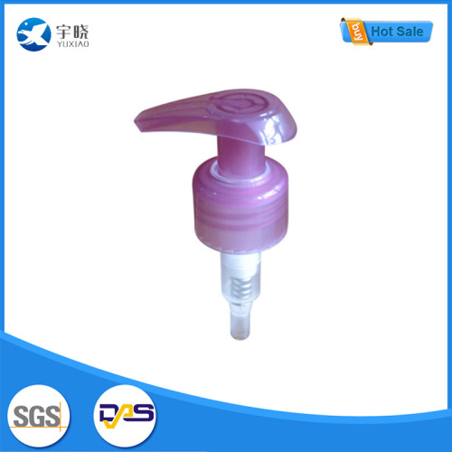 Розовый пластиковый насос для лосьона с изогнутой ручкой