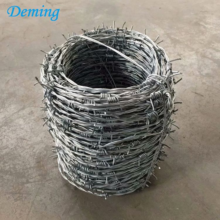 Factory Supply 14 Gauge Galvanized Barbed Wire Roll