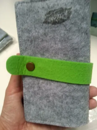 Nonwoven fabric file bag