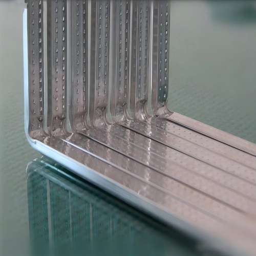 Curved glass aluminum spacer