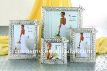 Fancy Bowknot and Jewels Inseted Photo Frame Design
