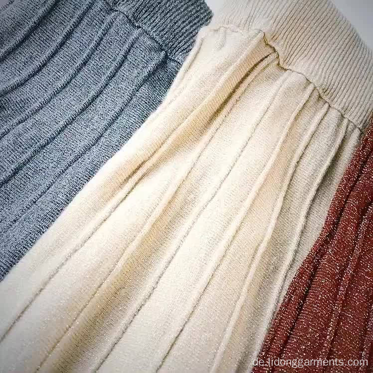 Frauen gestrickter Streifenrock Frauen kausales Kleid