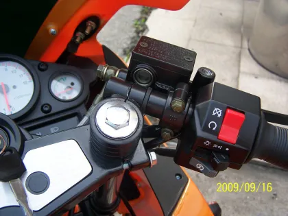 Yamaha Motorcycle Motorbile Motor 200cc Orange Drag Racing Motorcycles