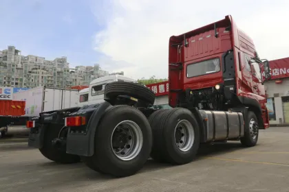 Dongfeng 6X4 420 HP Tractor head