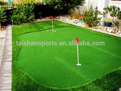 Golf putting green used golf mats