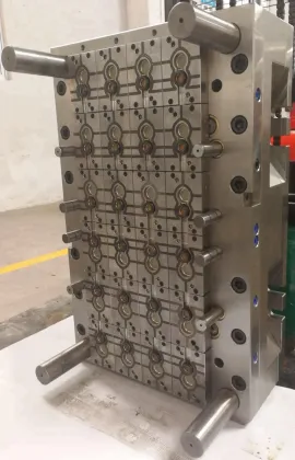 24 Cavities Yudo Hot Runner Plastic Injection Cap Mould