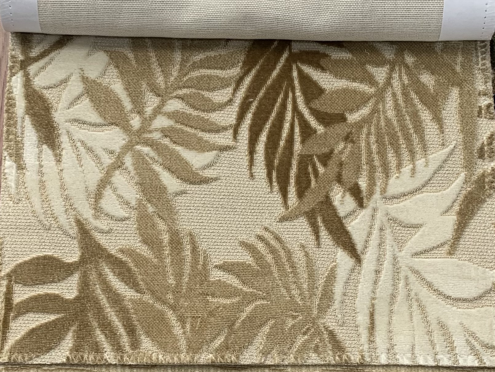 Cut pile fabric