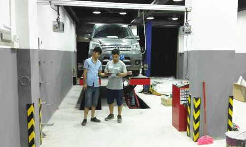 Easy Operate Wheel Alignment