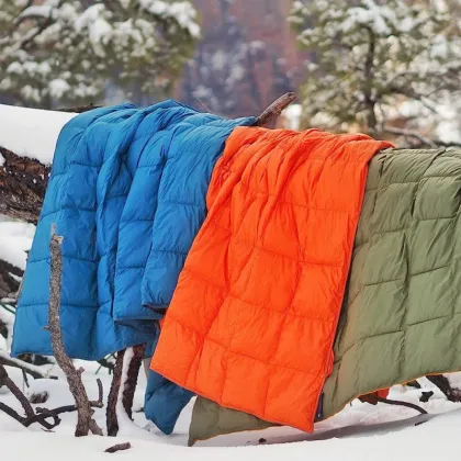 outdoor travel blanket puffy camping blanket