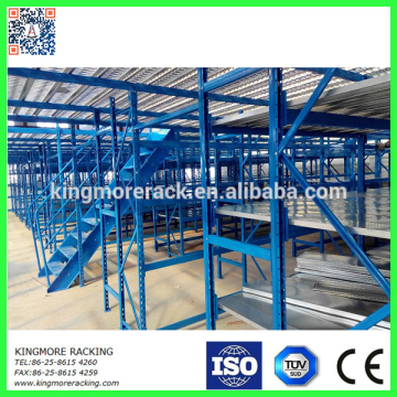 Warehouse racking teardrop racking