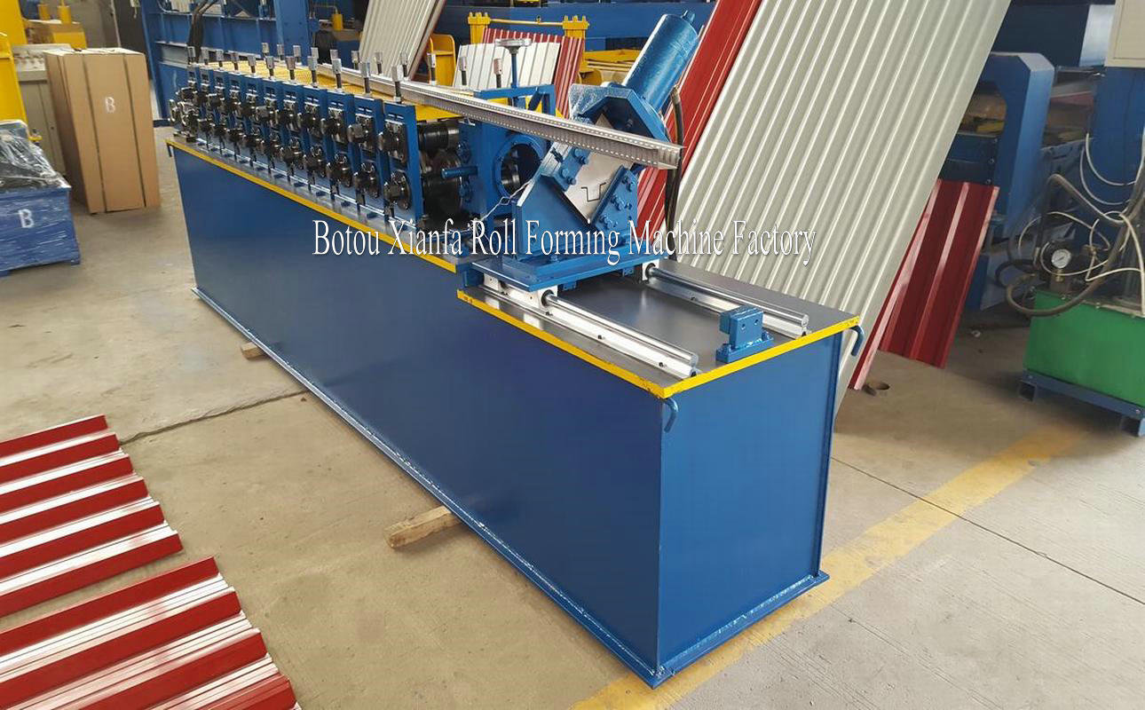 track roll forming machine