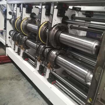 Auto Servo Adsorb Transfer Print Slot Die-cutting Machine