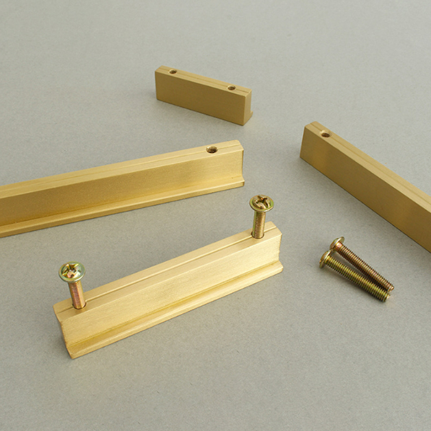 brass knobs kitchen cabinets