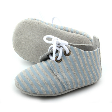 Nuevos estilos de zapatos Oxford de cuero de rayas para bebés al por mayor