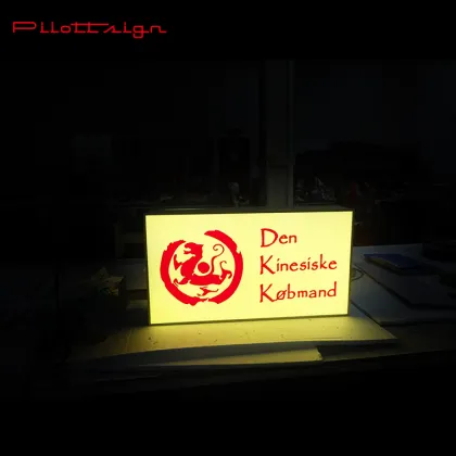 Three years warranty Hotels LOGO light box