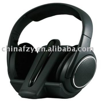 Digital wireless headphone