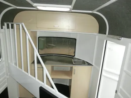 Three Horse Angle Load Float with Kitchen