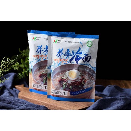 Nouilles froides traditionnelles de la saveur yanji