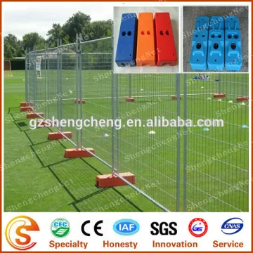 Recycling temporary fence panel with base plate