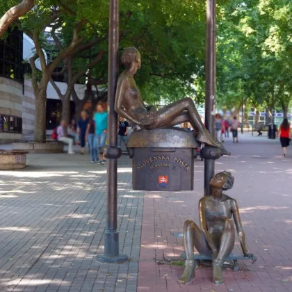 Outdoor garden decoration bronze children siting on bench sculpture statue