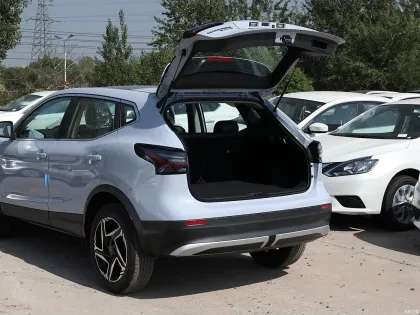 Nissan Qashqai 2.0L CVT 5 Seater 2WD Gasoline SUV - New Cars
