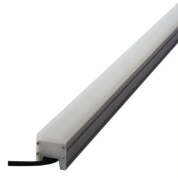 Outdoor LED linear light with good light effect