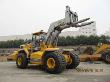 XM835T Forklift
