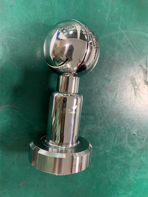 Stainless steel union type spray ball