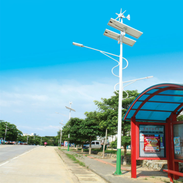 Luz de calle híbrida solar galvanizada del viento de poste de los 6M 8M