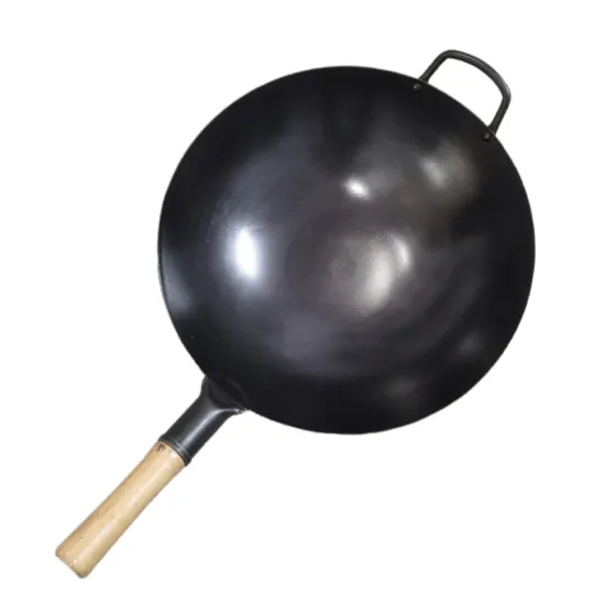 Contemporary Stylish Shop Counter: Efficient Cast Iron Fry Pans for Easy-Release Baking Cakes