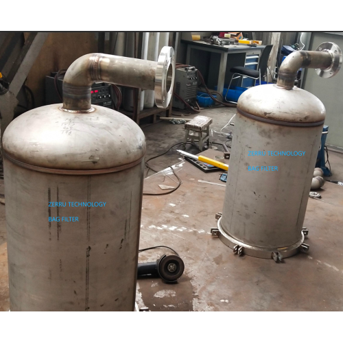 Bag filter with three bags