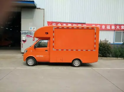 FAW 4x2 commercial van